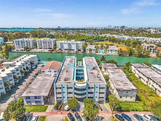 Listing  1165 Marseille Drive 21, Miami Beach, FL 33141, Miami Beach, FL 33141