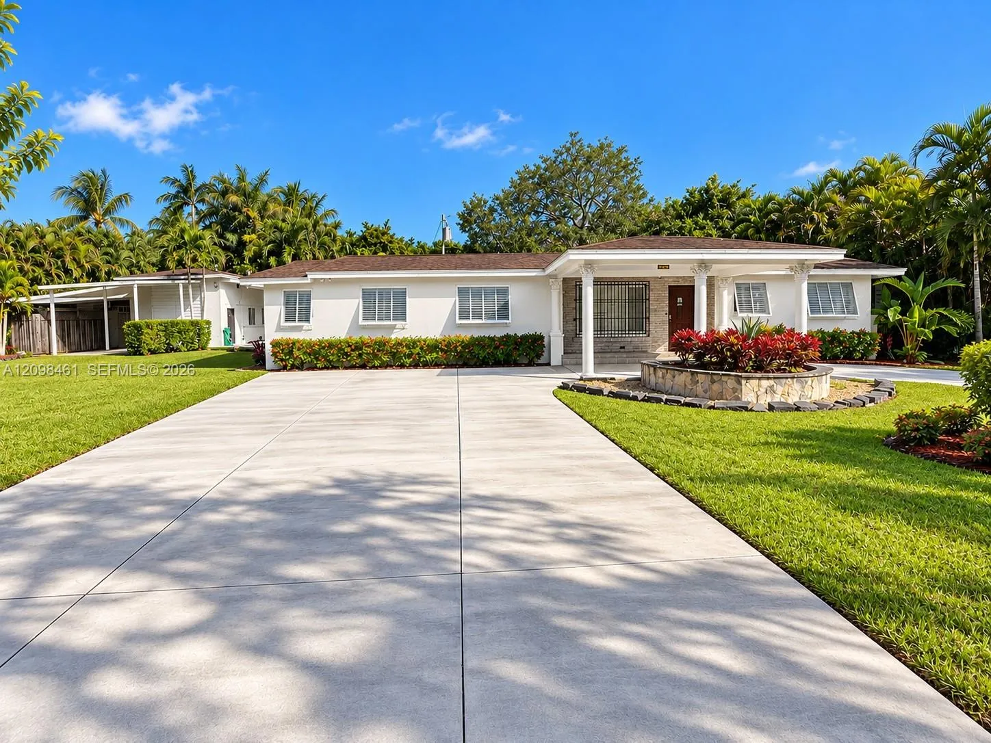 View details of listing 11845 SW 97th Avenue, Miami, FL 33176 Miami with MLS# 