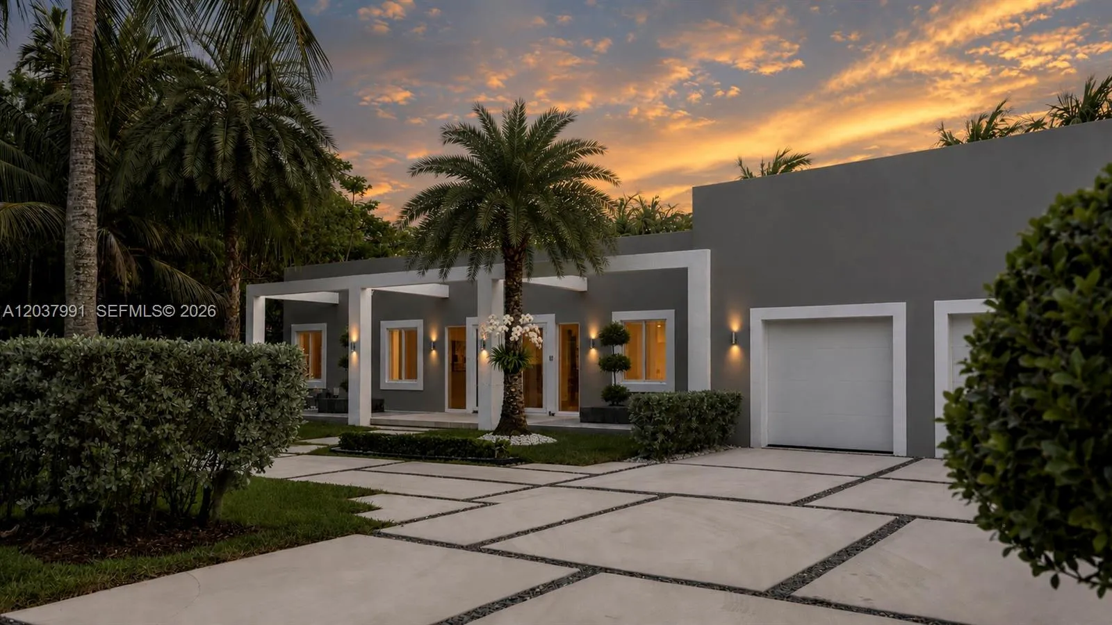 View details of listing 11900 Griffing Boulevard, Biscayne Park, FL 33161 Biscayne Park with MLS#