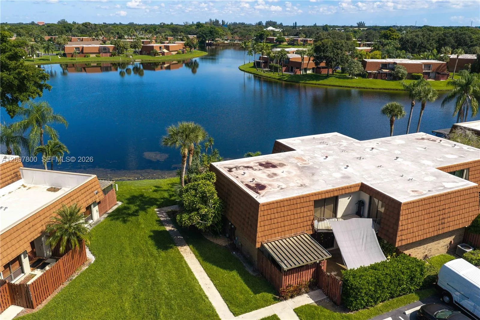 View details of listing 11915 SW 13th Court 11915, Davie, FL 33325 Davie with MLS# 