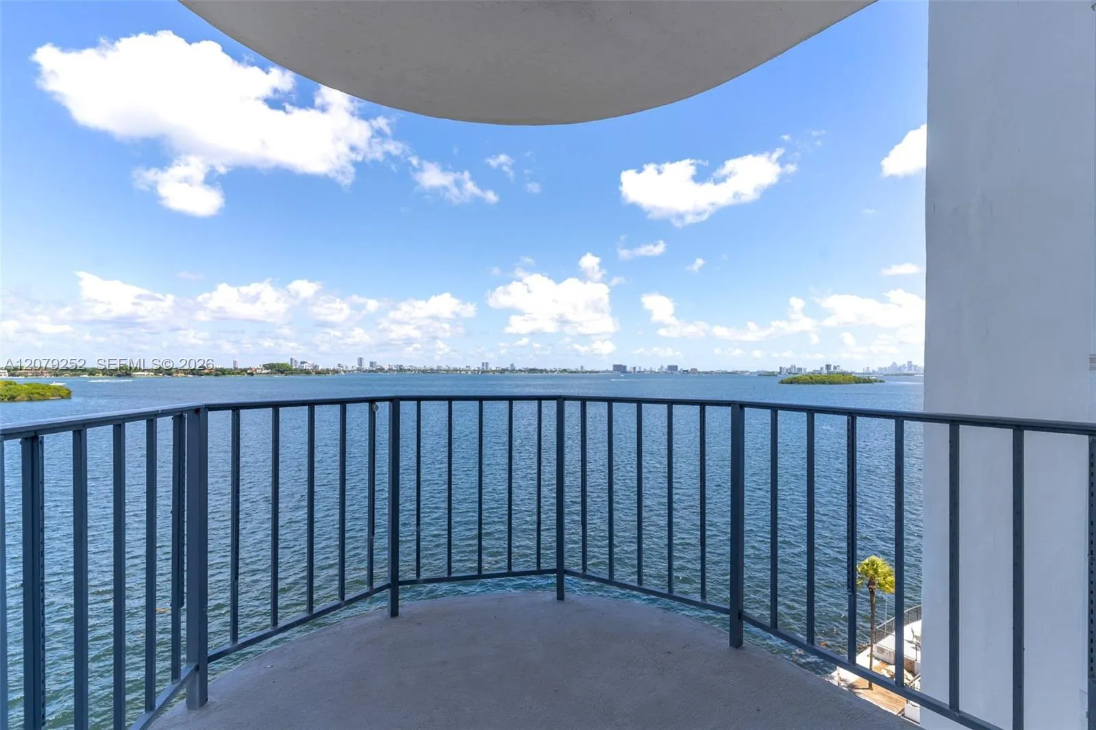 Listing  11930 N Bayshore Drive 704, North Miami, FL 33181, North Miami, FL 33181