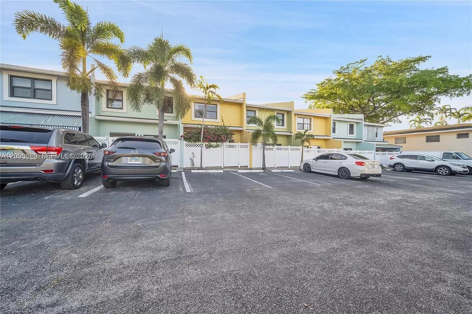 Listing  120 SE 12th Avenue 120, Pompano Beach, FL 33060, Pompano Beach, FL 33060