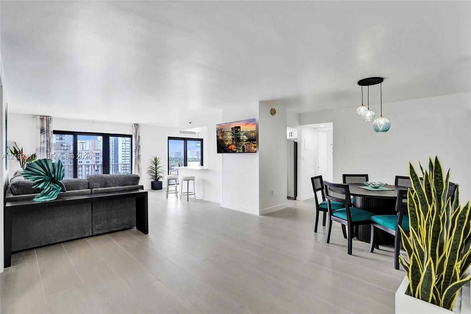 Listing  1201 S Ocean Drive 908S, Hollywood, FL 33019, Hollywood, FL 33019