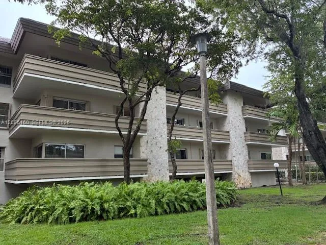 View details of listing 1205 Mariposa Avenue 402, Coral Gables, FL 33146 Coral Gables with MLS#