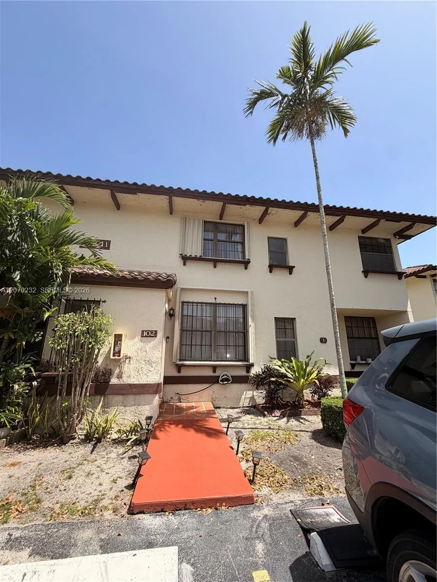 Listing  12241 SW 16th Terrace 102-K, Miami, FL 33175, Miami, FL 33175