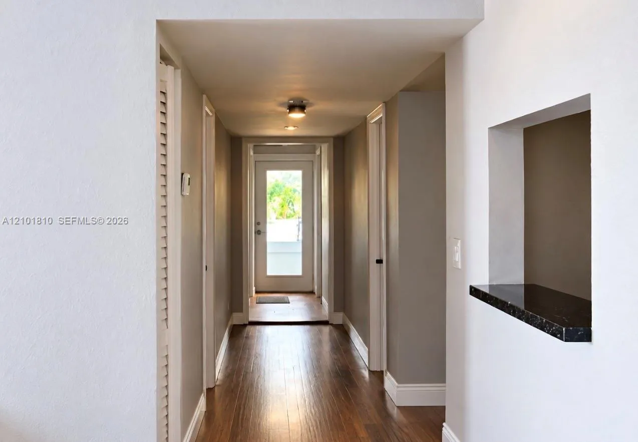 Listing  12327 NE 6th Avenue 1-5, North Miami, FL 33161, North Miami, FL 33161