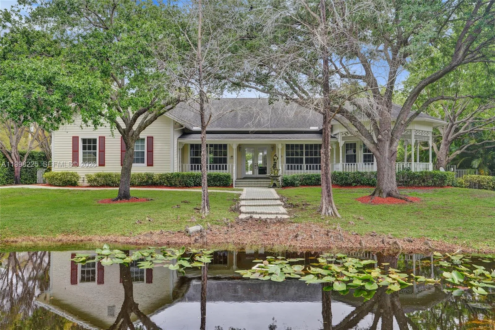 View details of listing 12350 NW 6th Street, Plantation, FL 33325 Plantation with MLS# 
