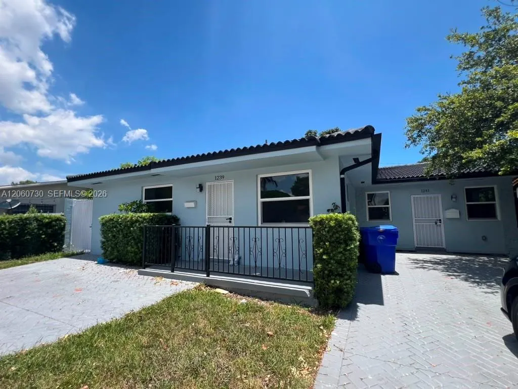 Listing  1239 SW 22nd Avenue 1241, Miami, FL 33135, Miami, FL 33135