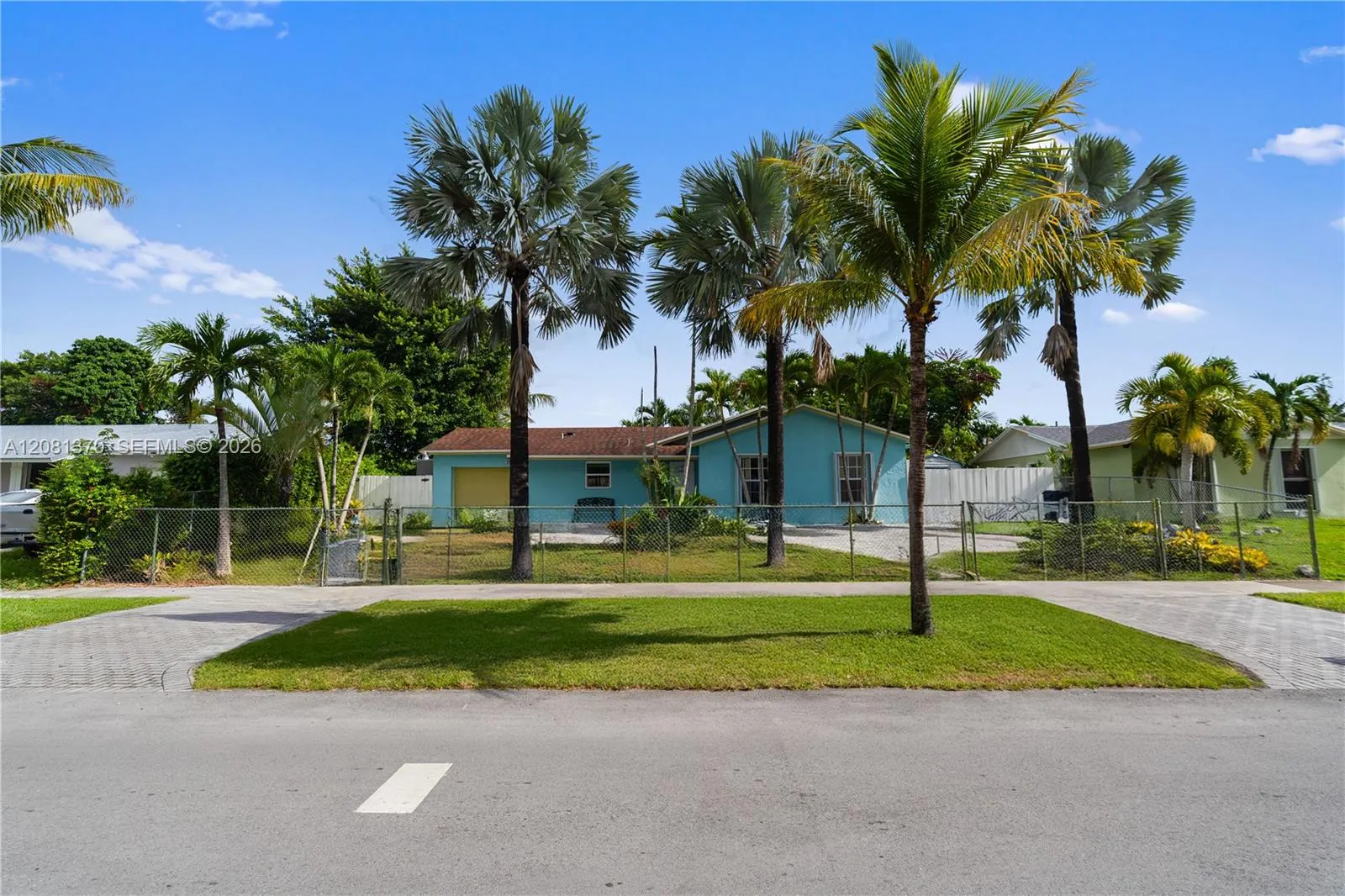 View details of listing 12401 SW 264th Street, Homestead, FL 33032 Homestead with MLS#