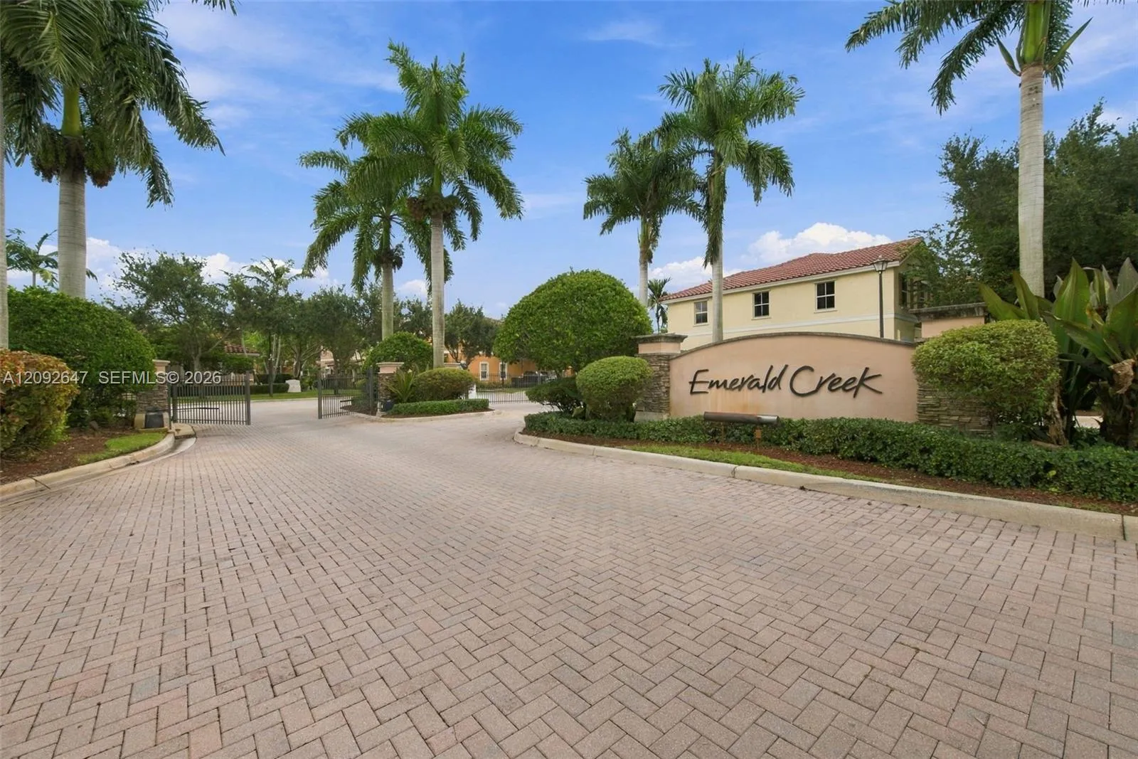View details of listing 12436 NW Emerald Creek Manor, Plantation, FL 33325 Plantation with MLS# 