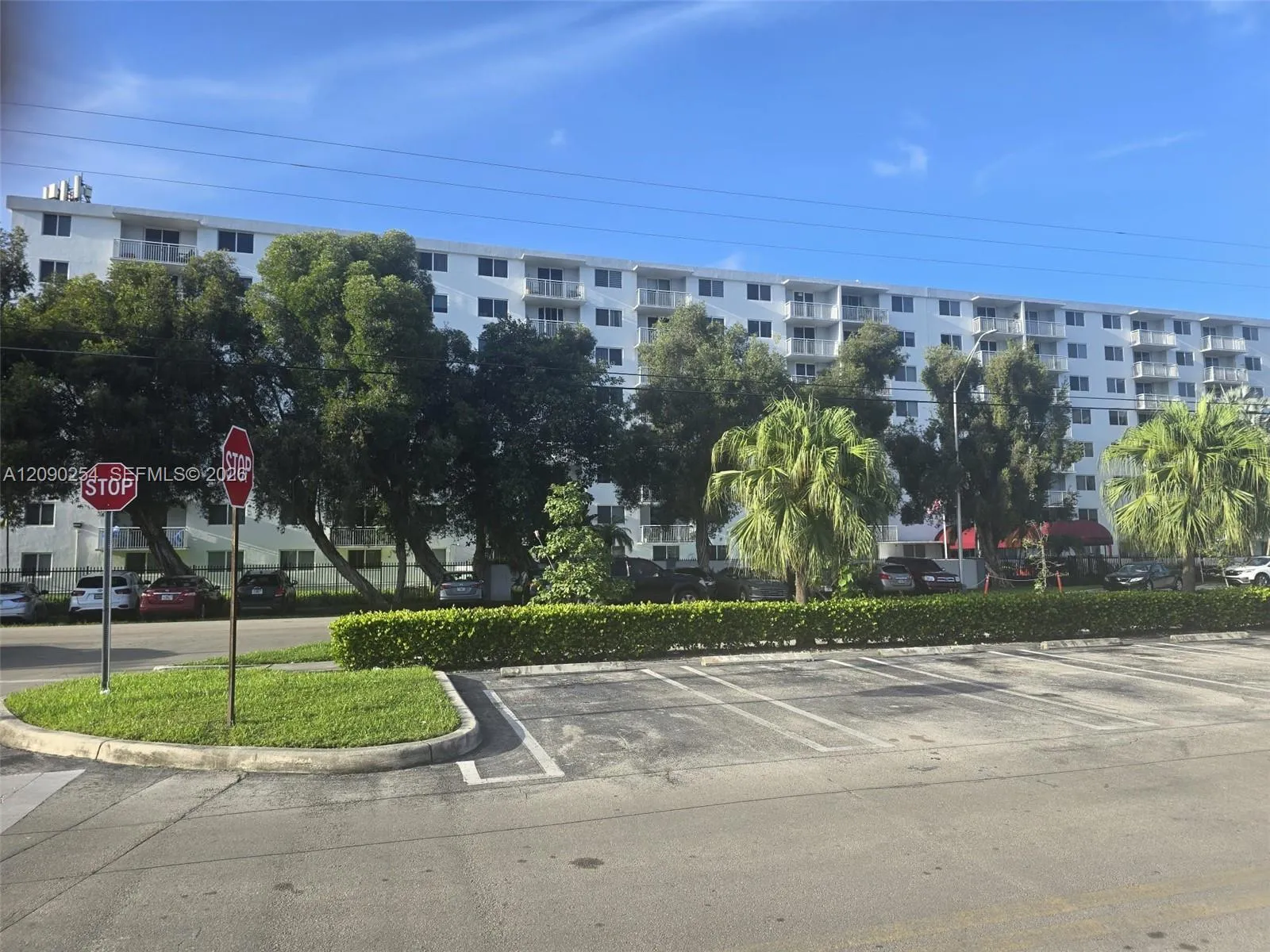 Listing  1251 NE 108th Street 718, Miami, FL 33161, Miami, FL 33161