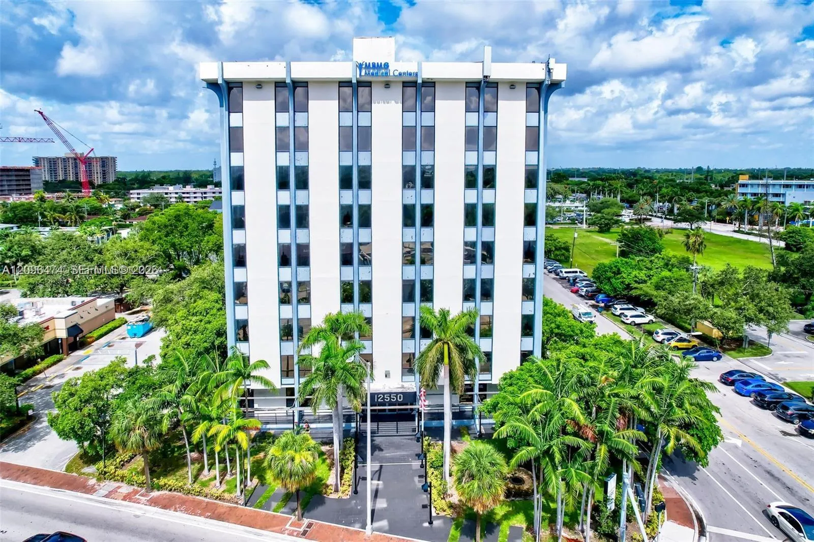 View details of listing 12550 Biscayne Boulevard 304, North Miami, FL 33181 North Miami with MLS#