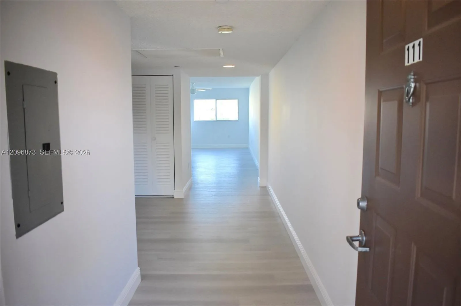 View details of listing 12550 SW 15th Street 111E, Pembroke Pines, FL 33027 Pembroke Pines with MLS#