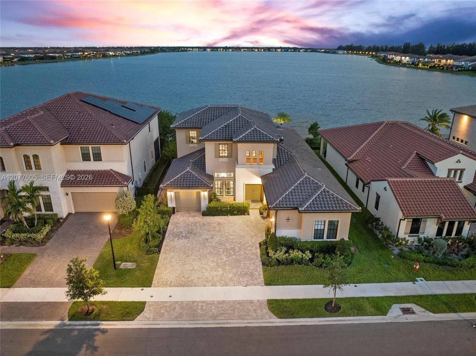View details of listing 12570 N Parkland Bay Trail, Parkland, FL 33076 Parkland with MLS# 