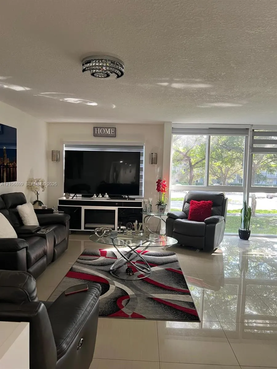 Listing  12600 SW 5th Court 204L, Pembroke Pines, FL 33027, Pembroke Pines, FL 33027