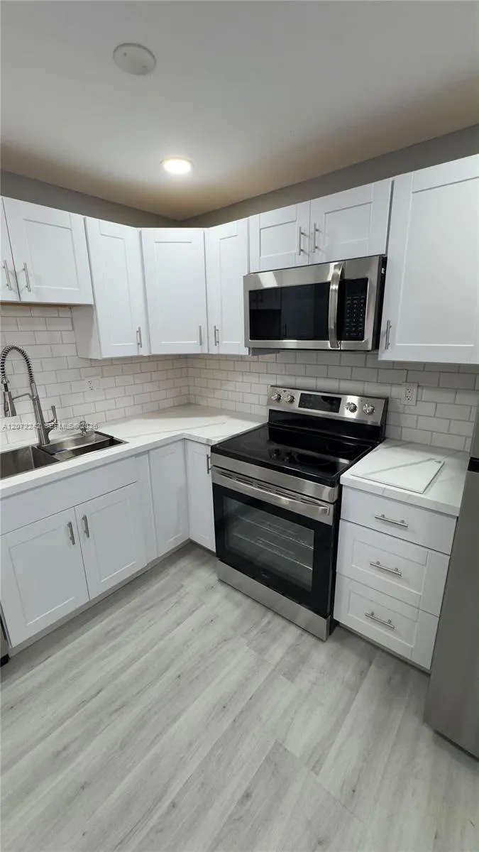 Listing  1280 NW 43rd Avenue 303, Lauderhill, FL 33313, Lauderhill, FL 33313