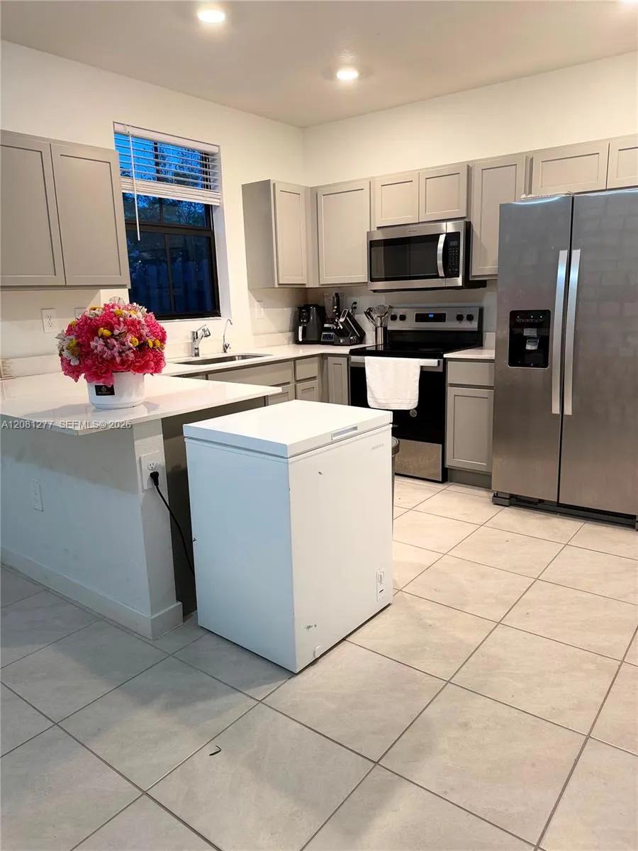 Listing  1281 NE 3rd Avenue, Florida City, FL 33034, Florida City, FL 33034
