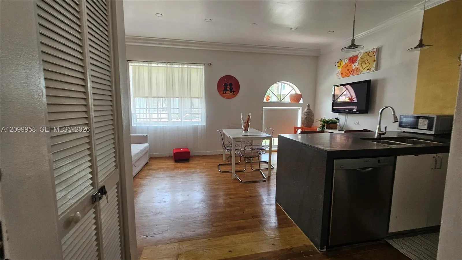 View details of listing 130 3rd Street 101, Miami Beach, FL 33139 Miami Beach with MLS# 