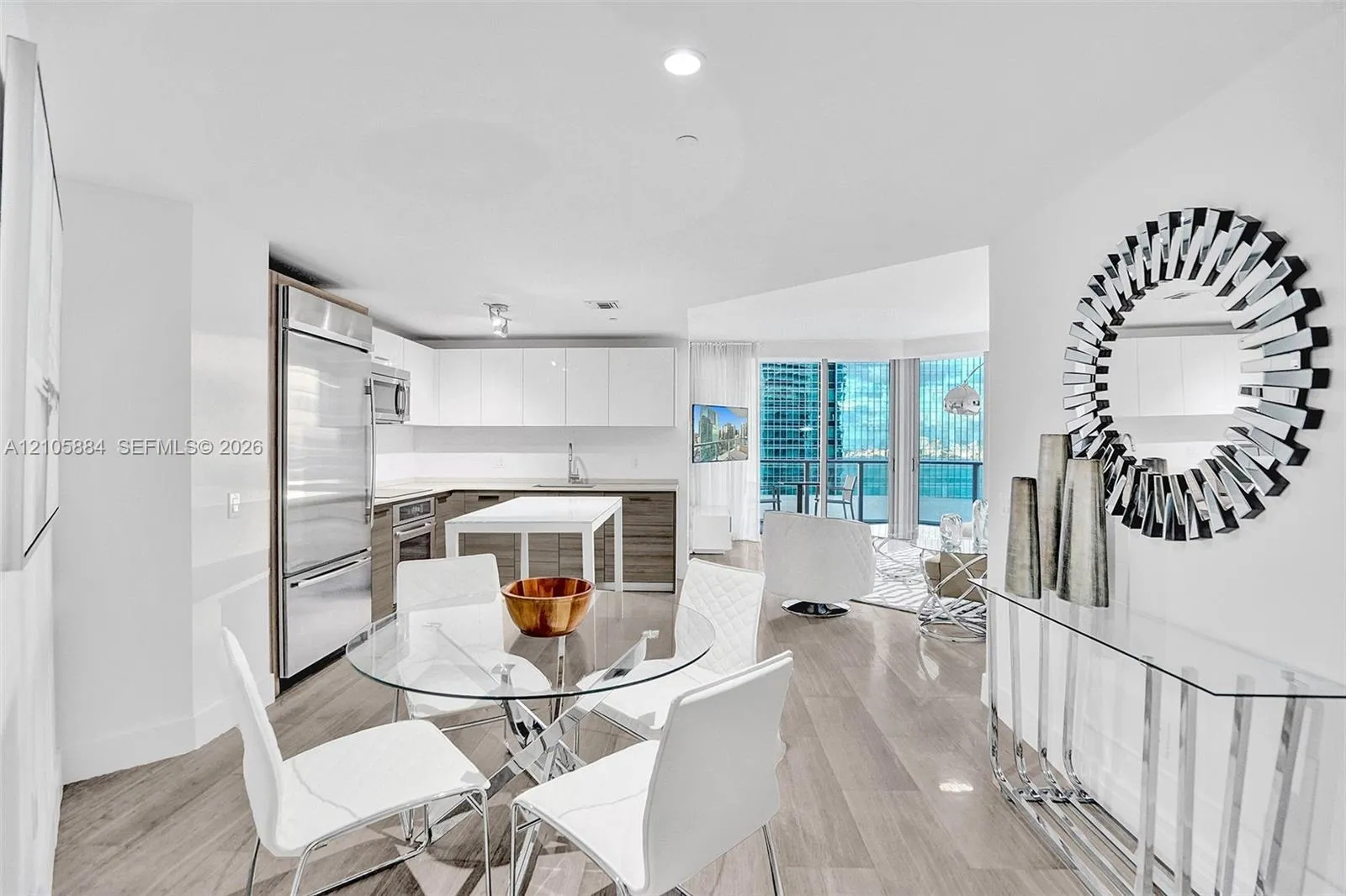 Listing  1300 Brickell Bay Drive 2702, Miami, FL 33131, Miami, FL 33131