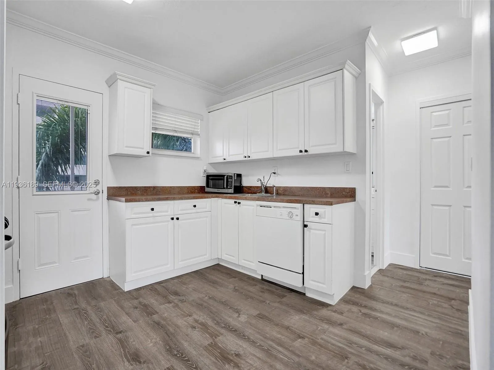 Listing  1300 Lincoln Road D404, Miami Beach, FL 33139, Miami Beach, FL 33139