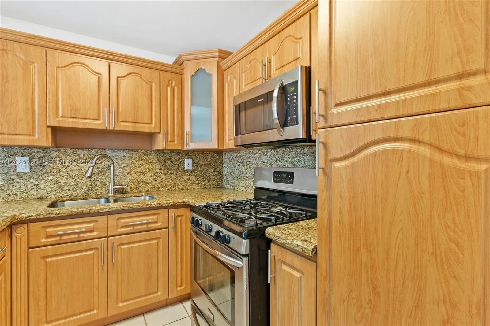 View details of listing 1300 W 47th Place 223, Hialeah, FL 33012 Hialeah with MLS#