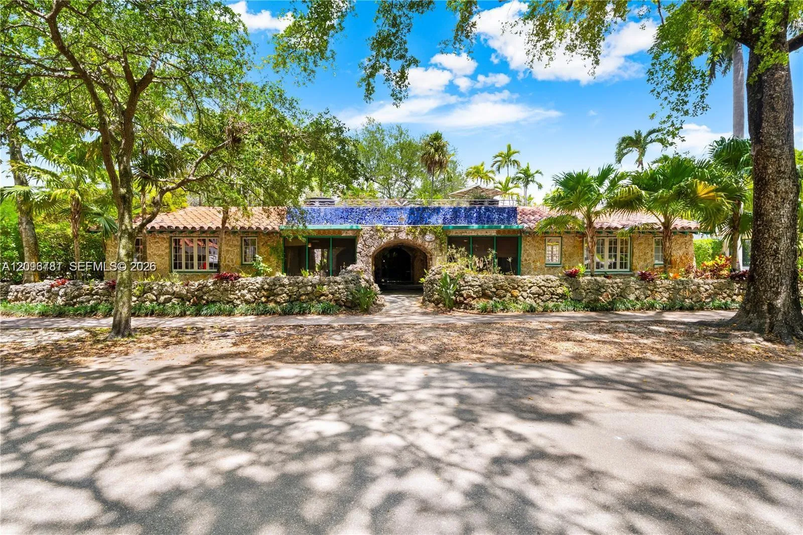 View details of listing 1301 Milan Avenue 3, Coral Gables, FL 33134 Coral Gables with MLS#