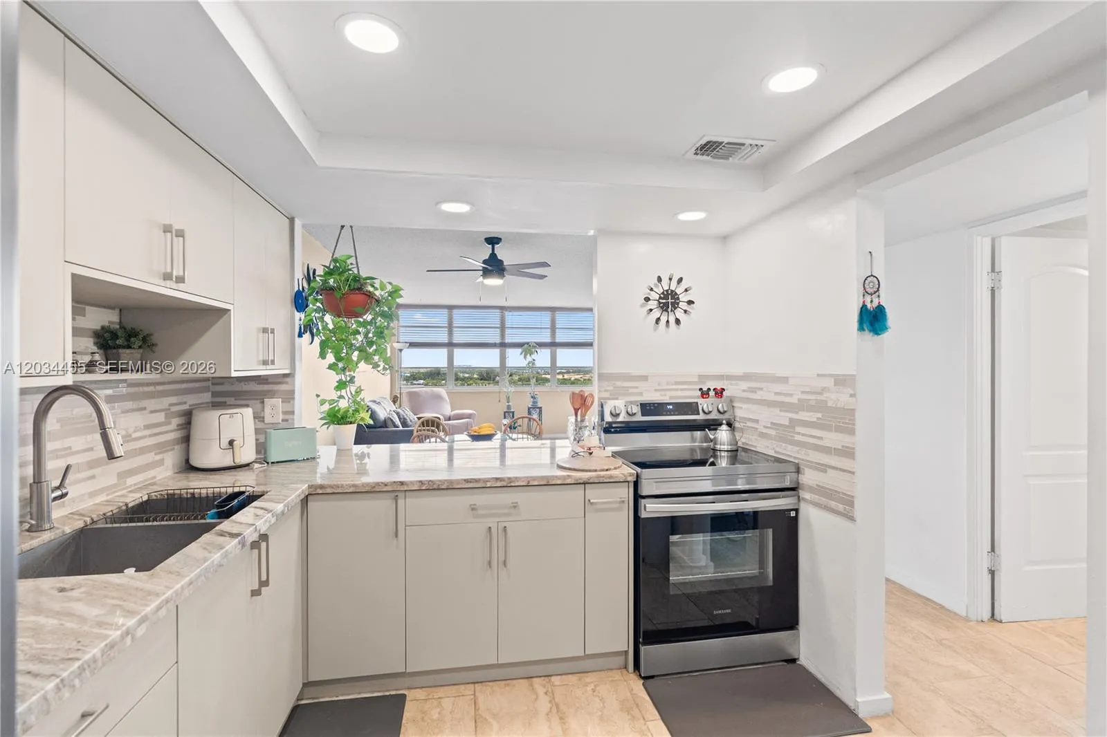 Listing  1301 NE Miami Gardens Drive 1124W, Miami, FL 33179, Miami, FL 33179