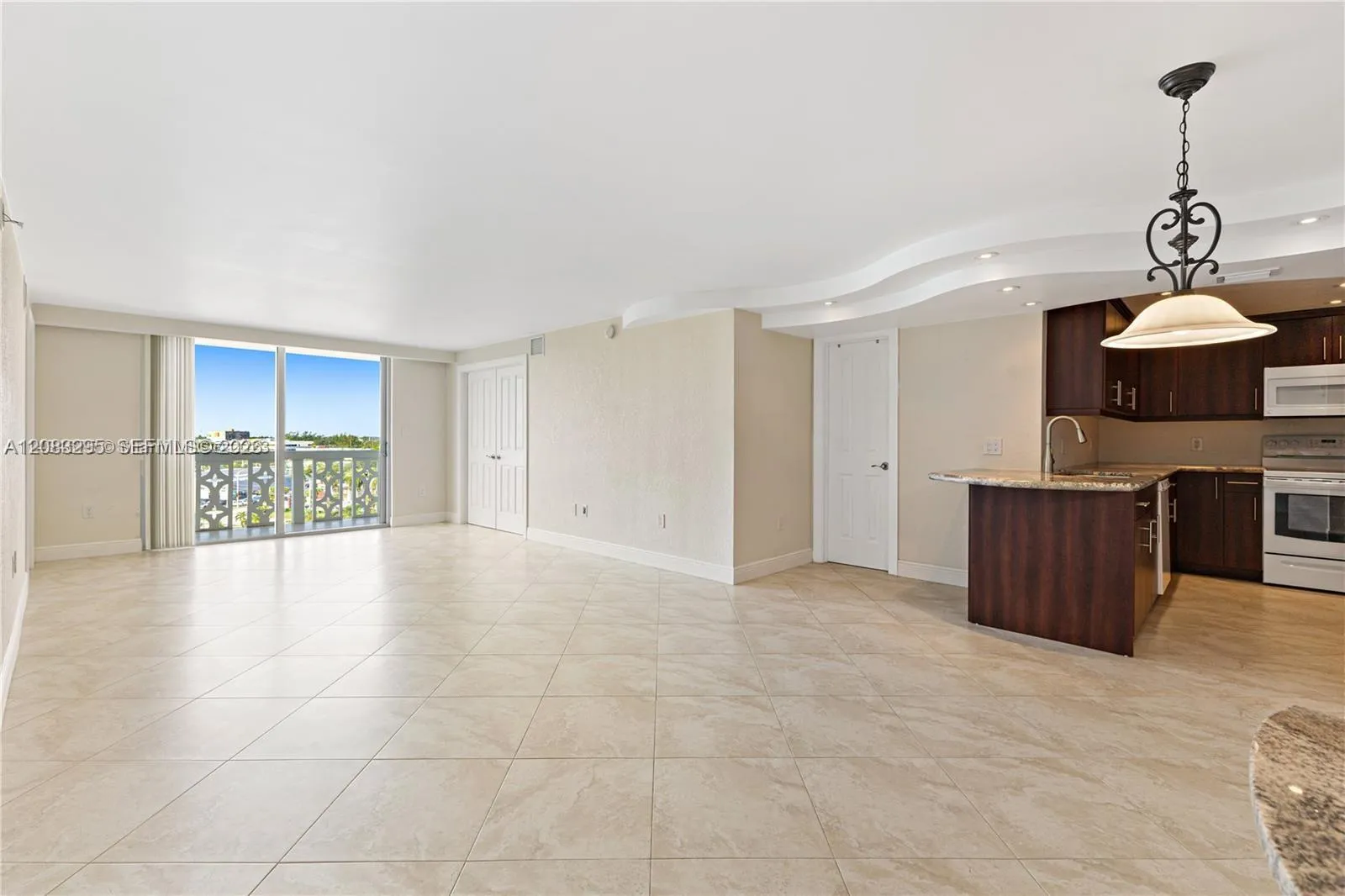 Listing  13155 Ixora Court 905, North Miami, FL 33181, North Miami, FL 33181
