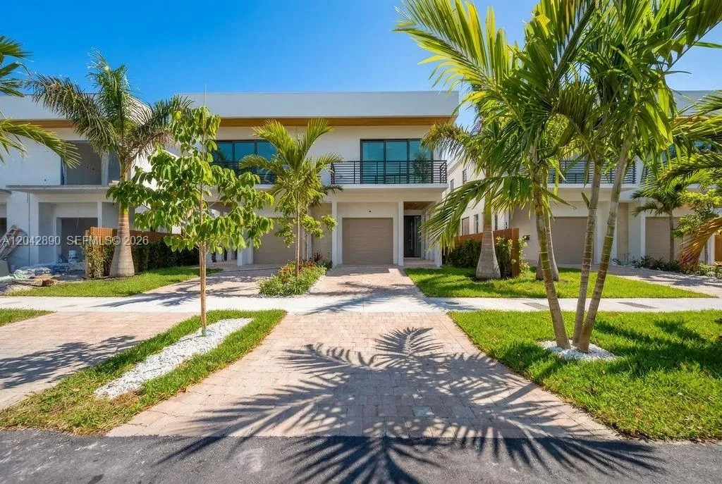 Listing  1316 NE 16th Terrace A, Fort Lauderdale, FL 33304, Fort Lauderdale, FL 33304