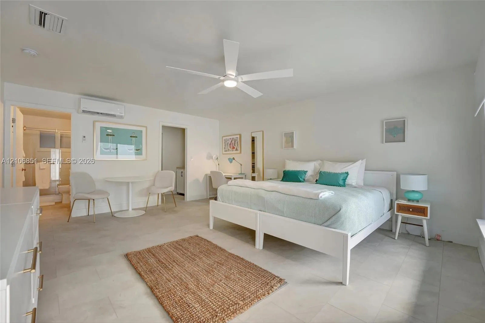 View details of listing 1319 SW 30th Street B, Fort Lauderdale, FL 33315 Fort Lauderdale with MLS#