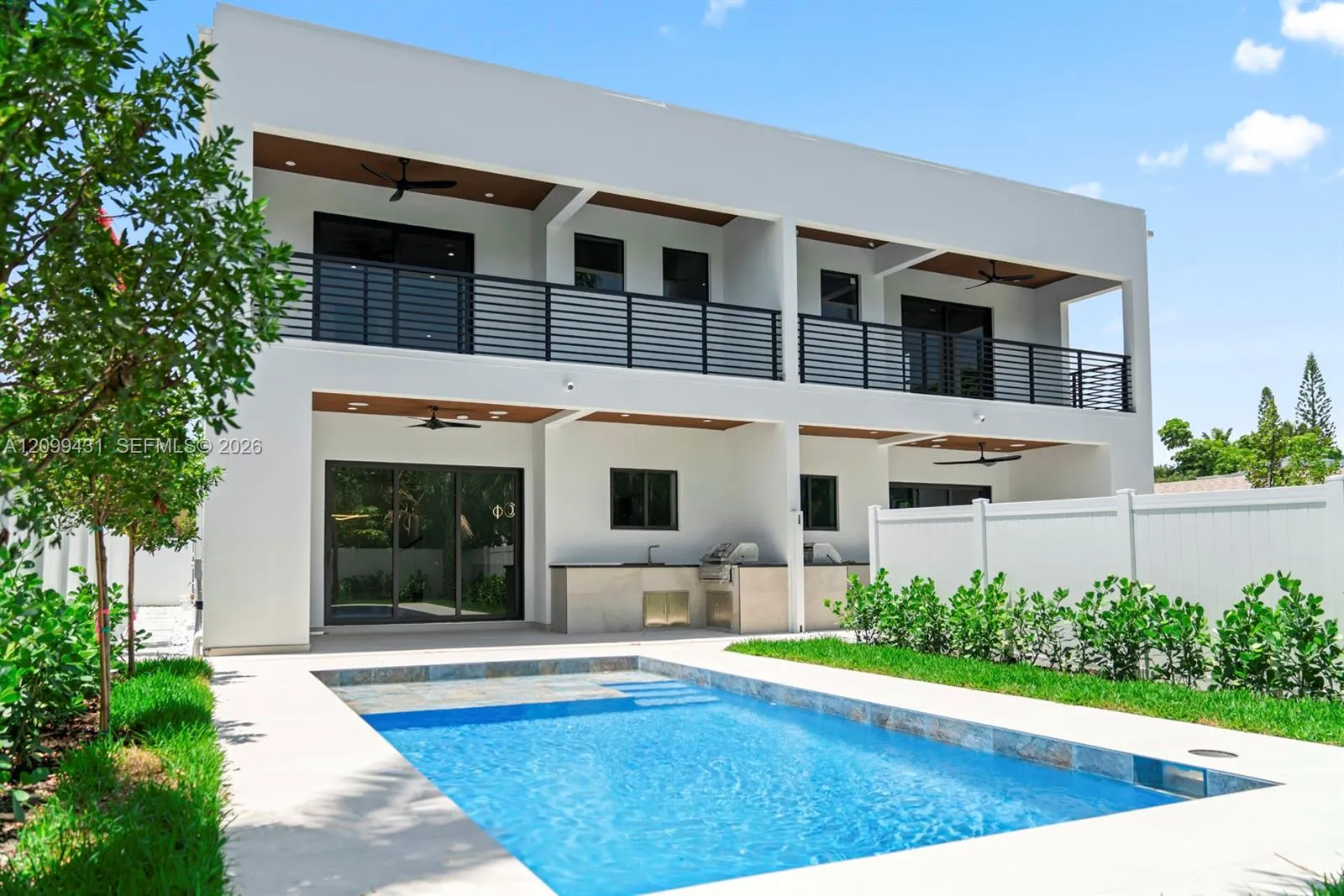 View details of listing 1320 NE 16th Avenue A, Fort Lauderdale, FL 33304 Fort Lauderdale with MLS# 
