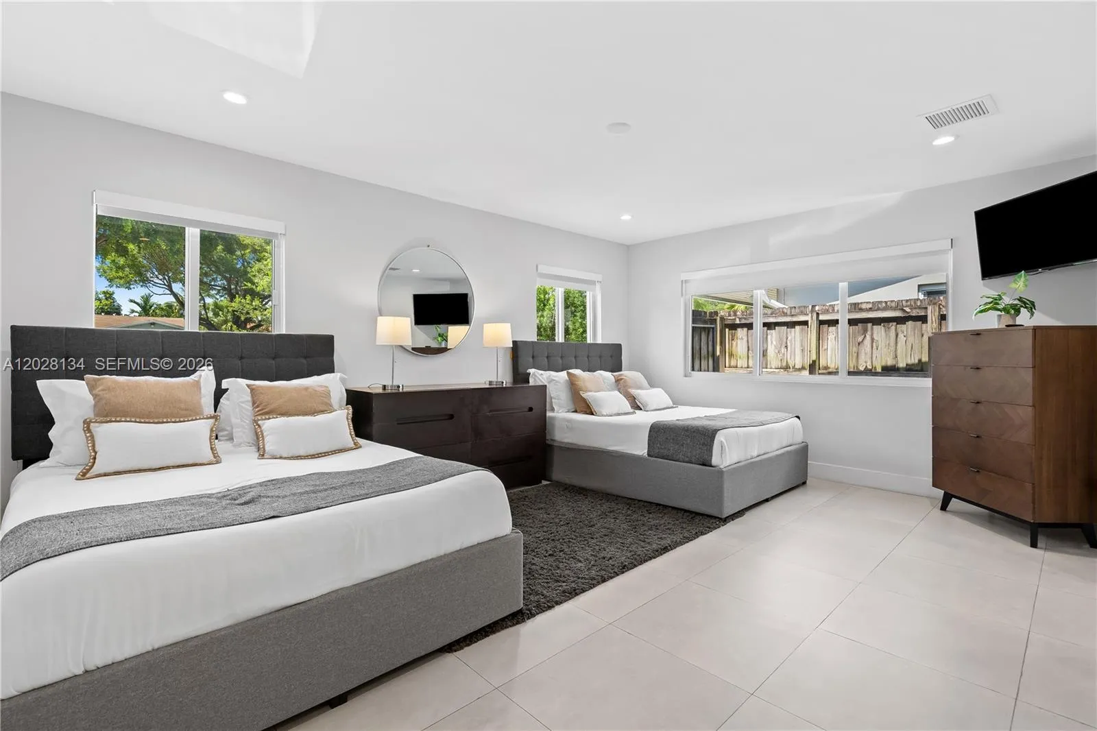 Listing  1329 Funston, Hollywood, FL 33019, Hollywood, FL 33019