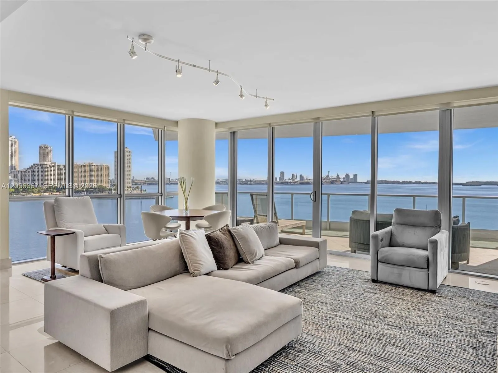 Listing  1331 Brickell Bay Drive 901, Miami, FL 33131, Miami, FL 33131