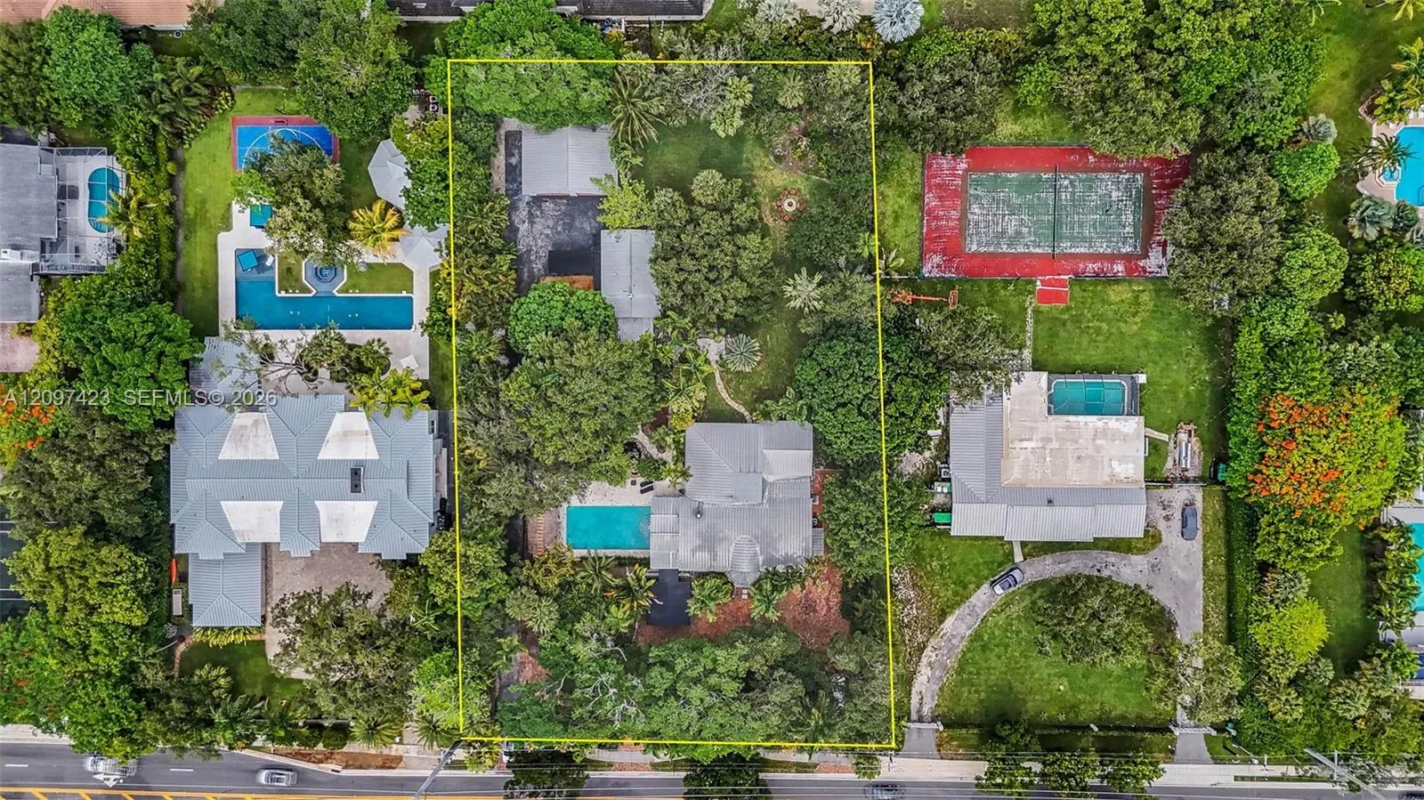 View details of listing 13470 SW 67th Avenue, Pinecrest, FL 33156 Pinecrest with MLS# 
