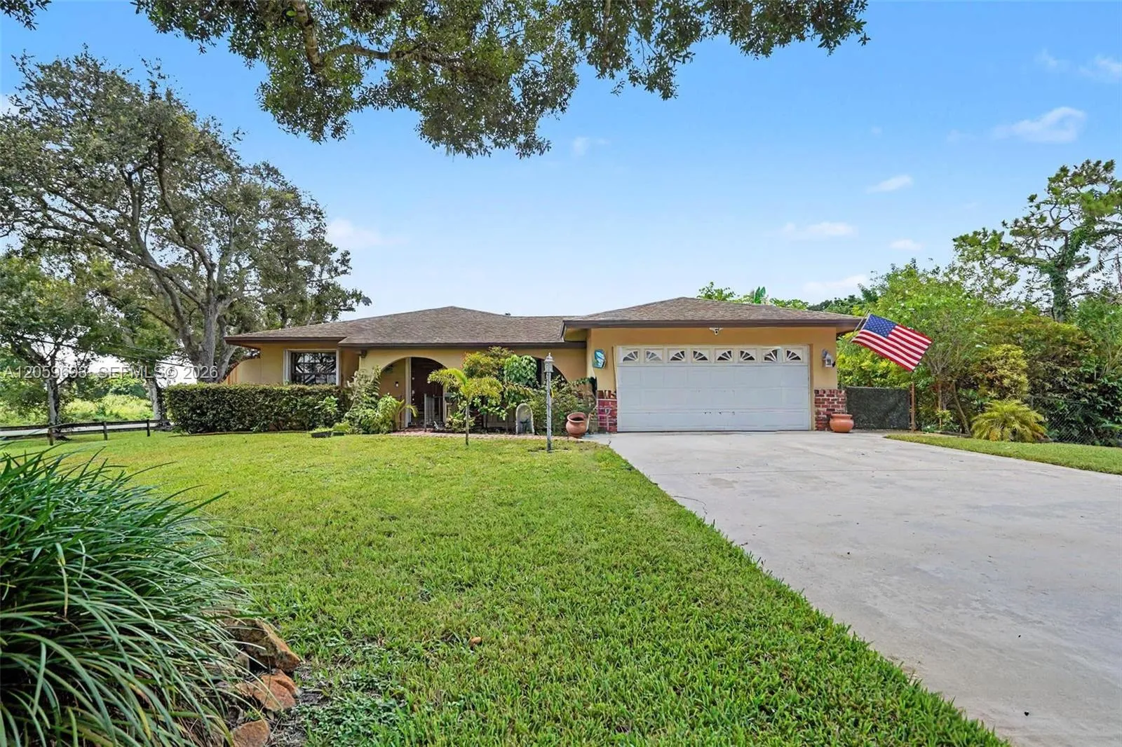 Listing  13602 SW 24th Street, Davie, FL 33325, Davie, FL 33325
