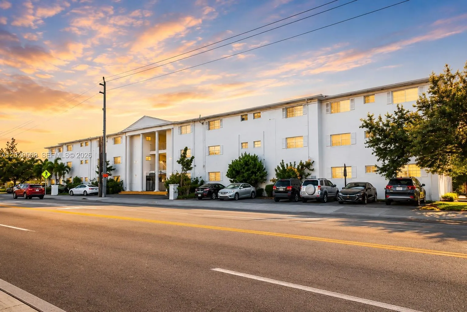 Listing  13700 NE 6th Avenue 113, North Miami, FL 33161, North Miami, FL 33161