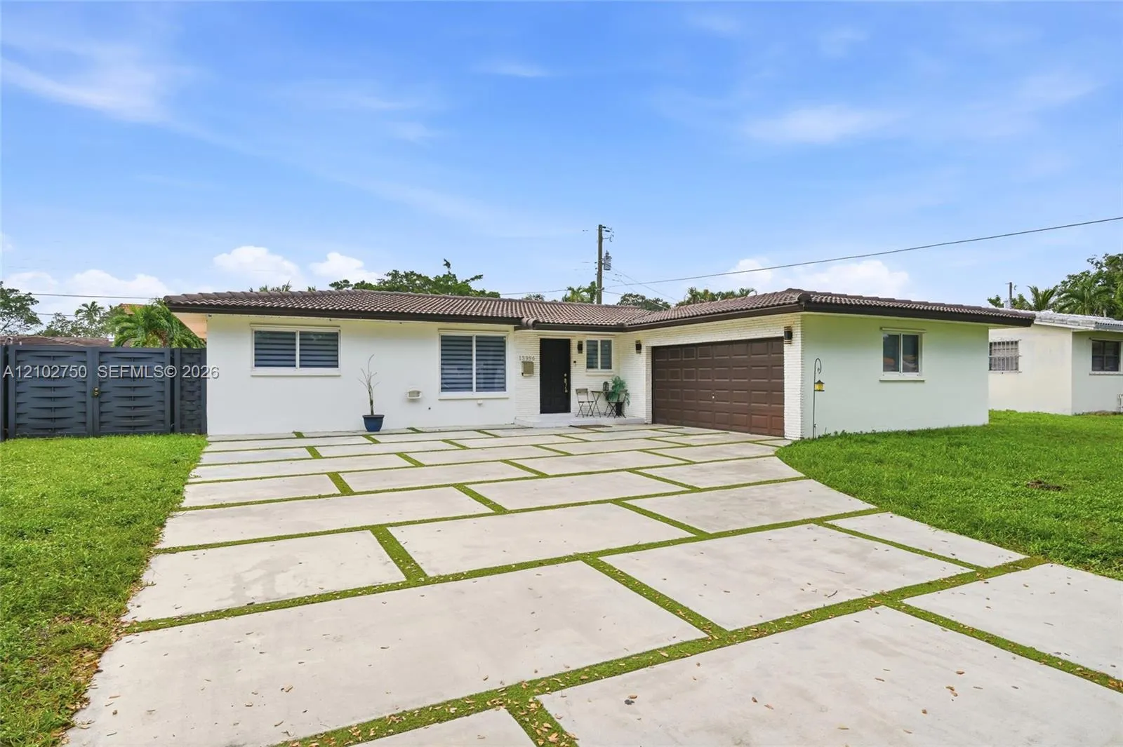View details of listing 13996 Lake Lure Court, Miami Lakes, FL 33014 Miami Lakes with MLS#