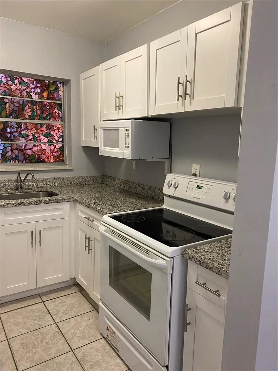 View details of listing 140 Royal Palm Road 207, Hialeah Gardens, FL 33016 Hialeah Gardens with MLS# 