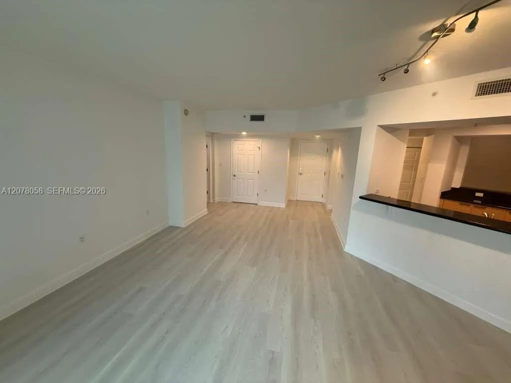 Listing  140 S Dixie Highway 816, Hollywood, FL 33020, Hollywood, FL 33020