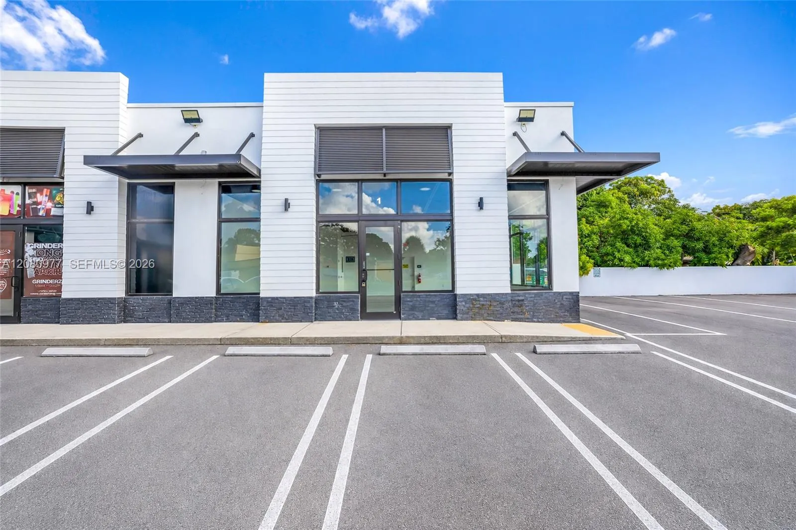 View details of listing 1401 NW 119th Street 1, North Miami, FL 33167 North Miami with MLS#