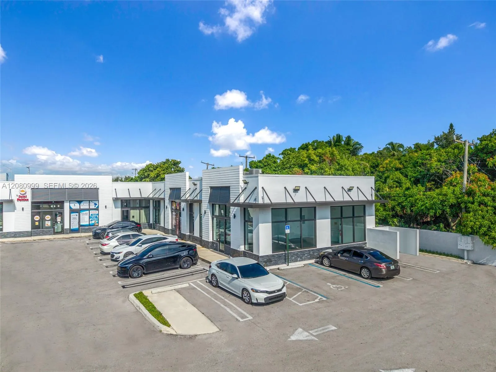 View details of listing 1401 NW 119th Street 3, North Miami, FL 33167 North Miami with MLS#