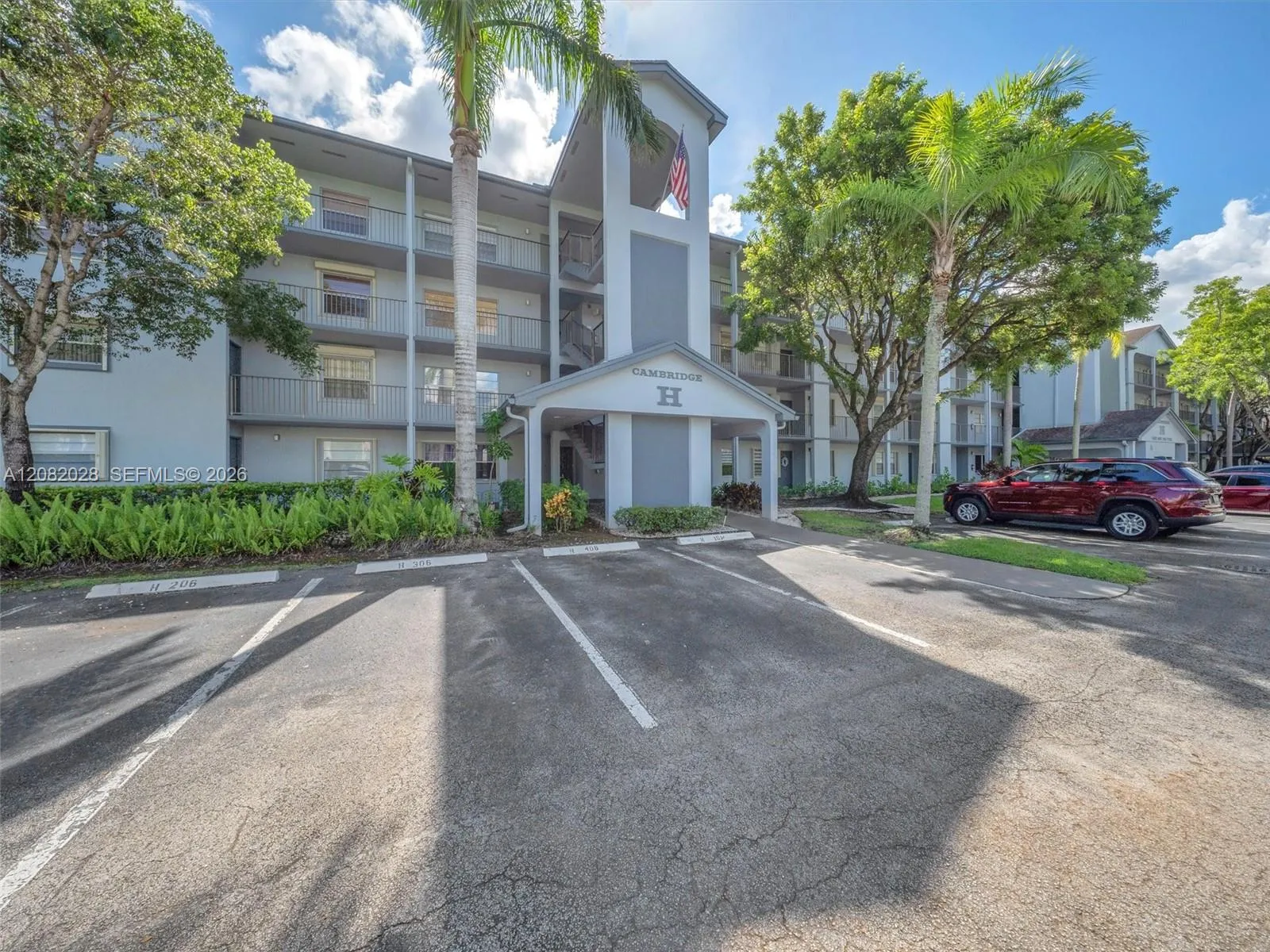 Listing  1401 SW 128th Terrace 304H, Pembroke Pines, FL 33027, Pembroke Pines, FL 33027