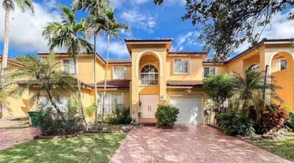 Listing  14015 N Forest Oak Circle, Davie, FL 33325, Davie, FL 33325