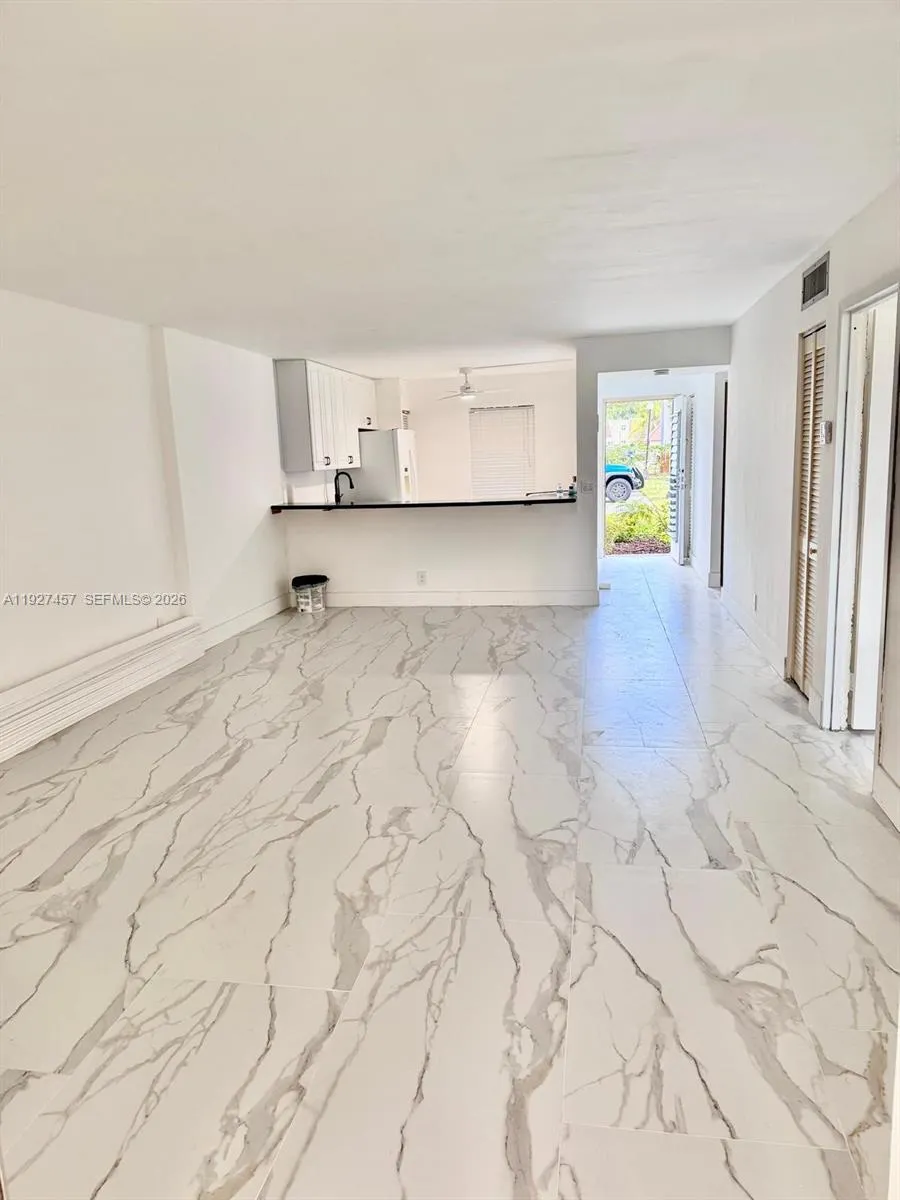 Listing  1402 NW 80th Avenue 107, Margate, FL 33063, Margate, FL 33063