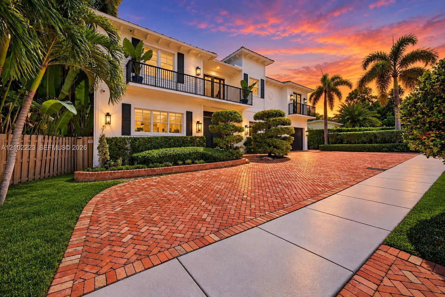 View details of listing 1404 SE 9th Street, Fort Lauderdale, FL 33316 Fort Lauderdale with MLS#
