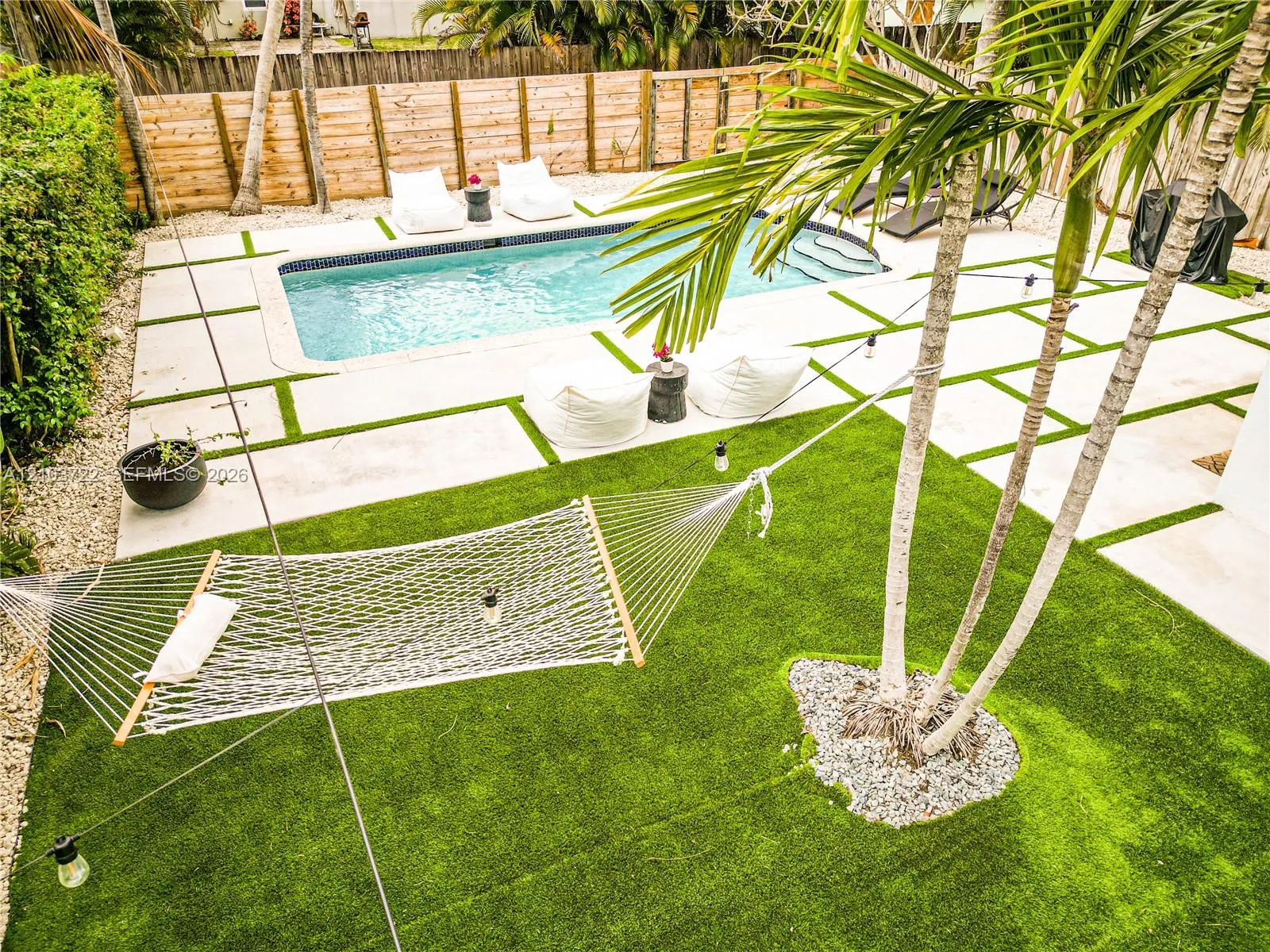 View details of listing 1409 NE 1st Avenue, Fort Lauderdale, FL 33304 Fort Lauderdale with MLS#