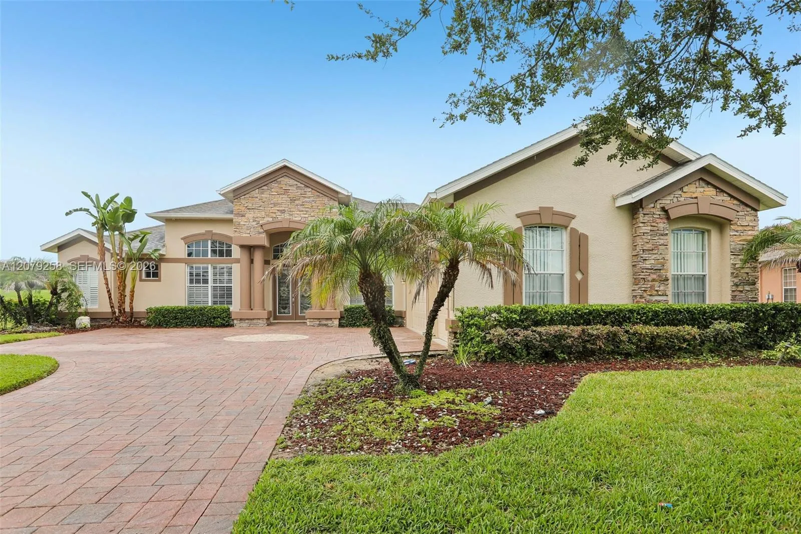 View details of listing 1413 Brilliant Cut Way, Brandon, FL 33594 Brandon with MLS#