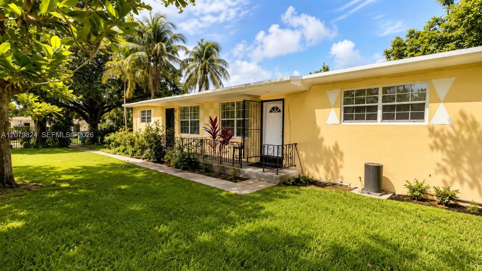 Listing  1421 NE 148th Street 2, Miami, FL 33161, Miami, FL 33161