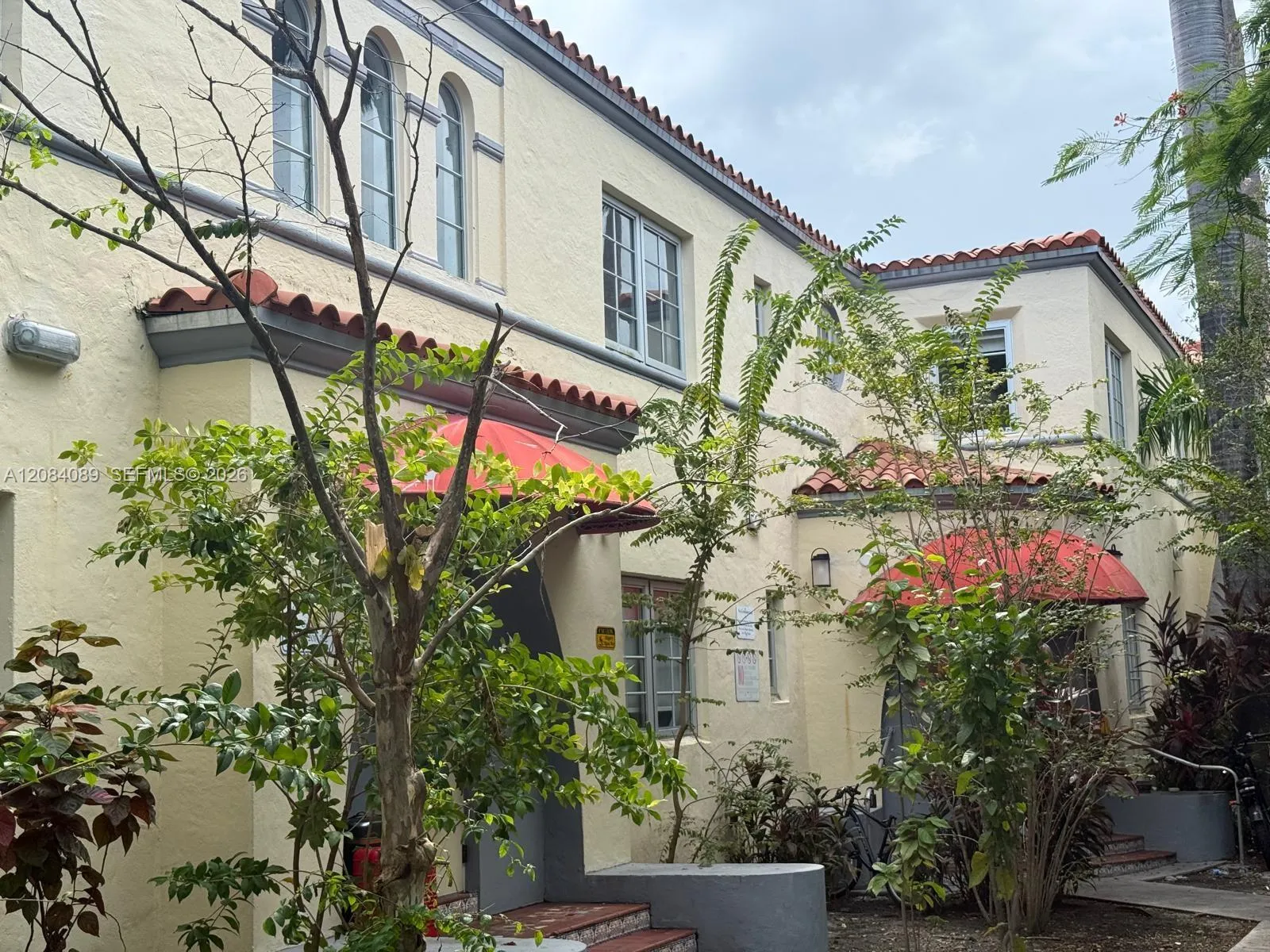 Listing  1450 Meridian Avenue 202, Miami Beach, FL 33139, Miami Beach, FL 33139