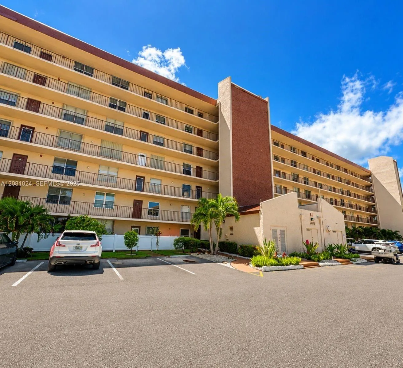 Listing  14575 Bonaire Boulevard 204, Delray Beach, FL 33446, Delray Beach, FL 33446